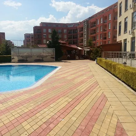 Apartmán Rainbow Economy Studio Nova *